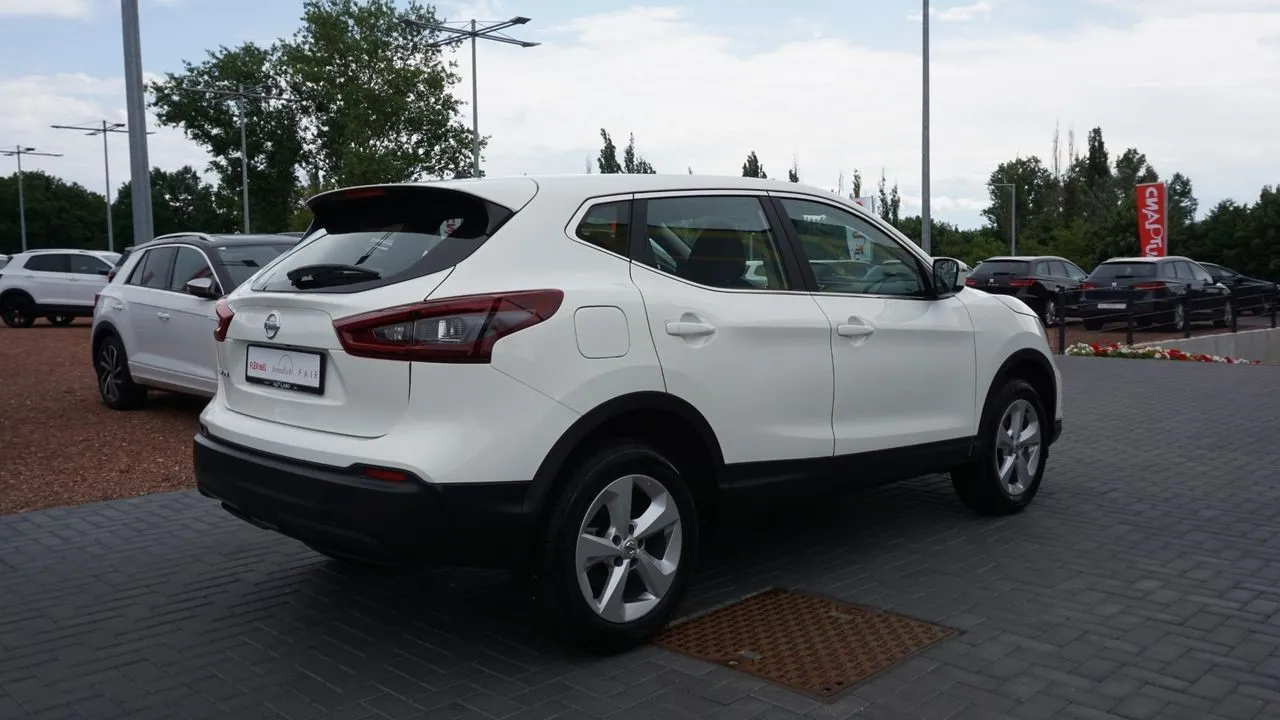 Nissan Qashqai 1.3 DIG-T...  Image 4