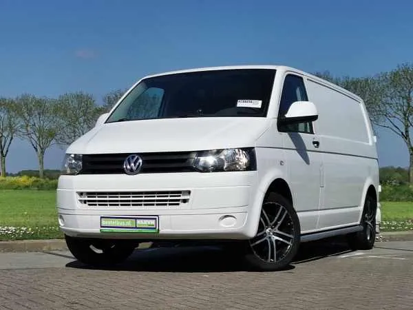 Volkswagen Transporter 2.0 TDI  Image 1