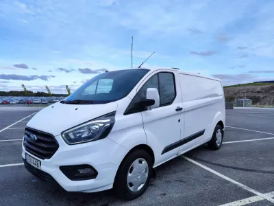 Ford Transit Custom L2 130hk Värmare Dragkrok SYNC-3 MOMS